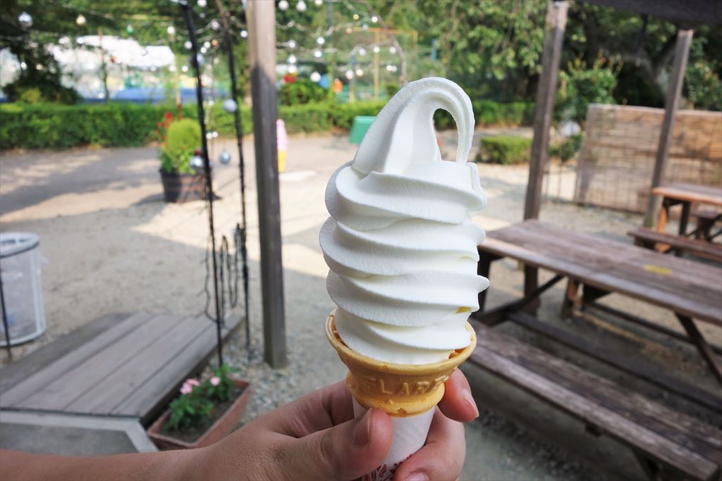 千本松牧場のソフトクリーム「千本松ミルクソフト」
